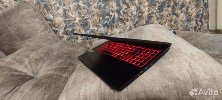 Asus nitro 5