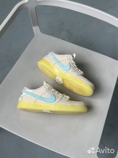 Nike SB Dunk low x Mummy