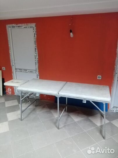 Массажный стол