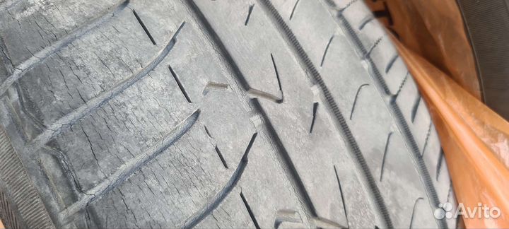 Toyo Tranpath MPZ 215/60 R17