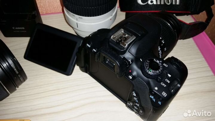 Зеркальные камеры Canon EOS 650D