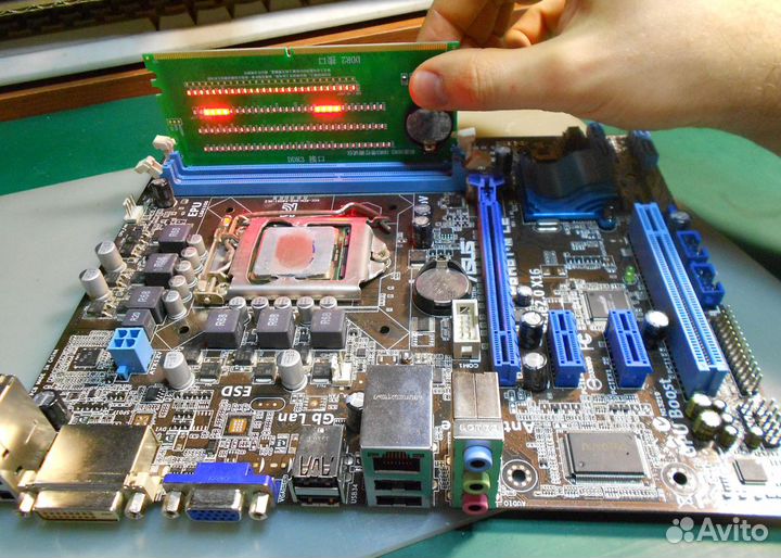 Ремонт материнских плат. Замена сокета пайка ножек