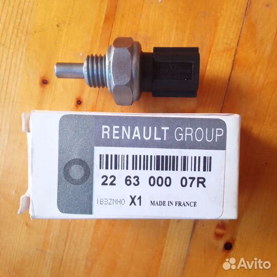 Датчик температуры охлаждающей жидкости