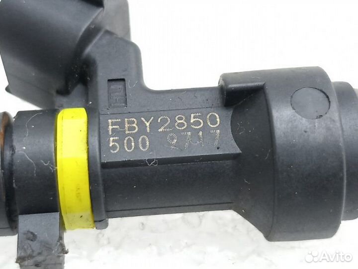 Форсунка топливная Nissan Serena C25 2.0 MR20 2008