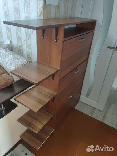 Продам обувницу