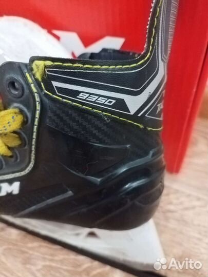 Коньки хоккейные