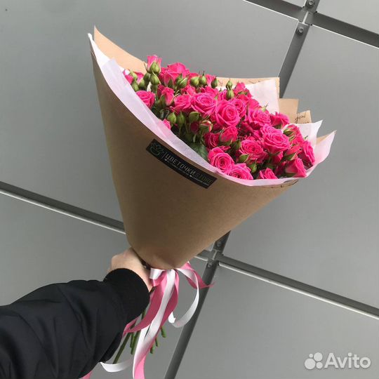 Букет кустовых роз