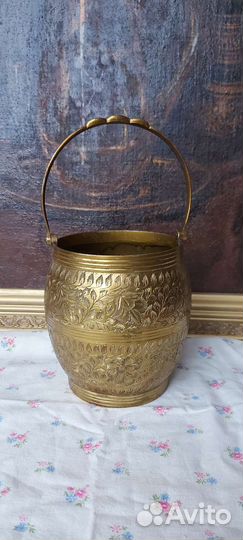 Винтажное бронзовое ведро Индия