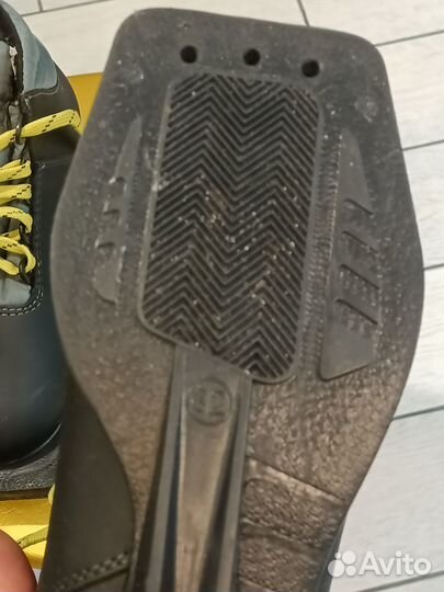 Лыжные ботинки 32 размер