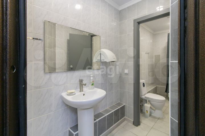Сдам офисное помещение, 145.9 м²