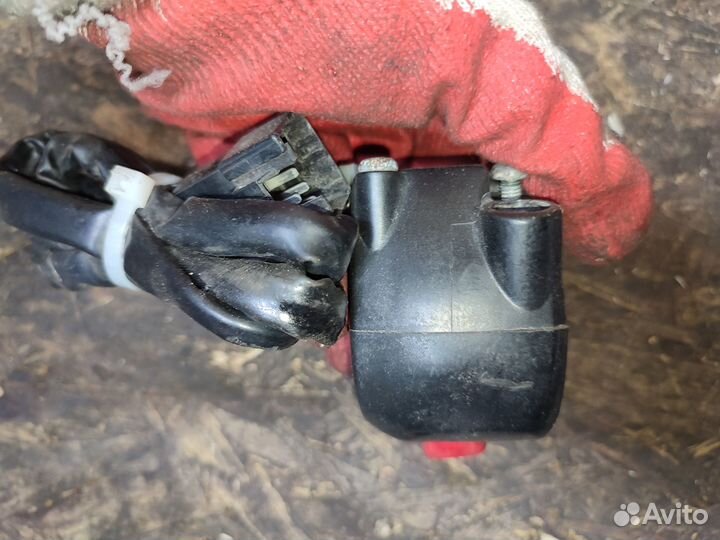 Gsx1300 99-07 пульт правый