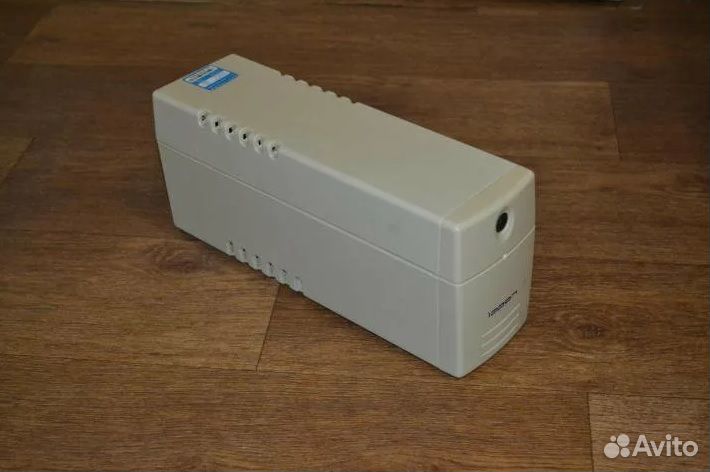 Ups ippon back power pro 700