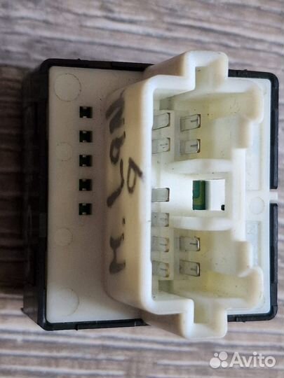 Кнопка блок управления зеркалами Mitsubishi Lancer