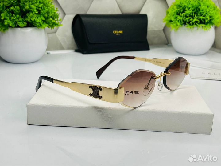 Солнцезащитные очки Ray Ban