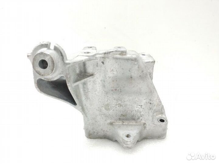 Кронштейн двигателя правый Mercedes-Benz Gle-Class