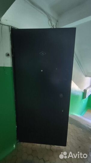 Дверь входная металлическая