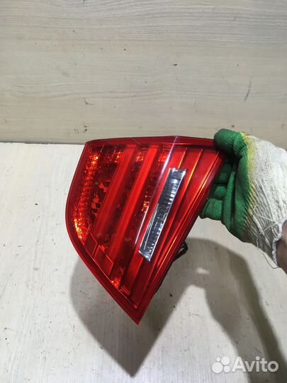 Фонарь задний левый Bmw E90