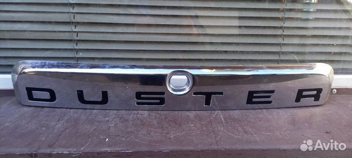 Накладка двери багажника Renault Duster 1 2012