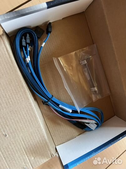 Intel raid Controller RS2WC040