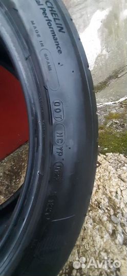 Michelin Pilot Sport 4 245/40 R19 102Y