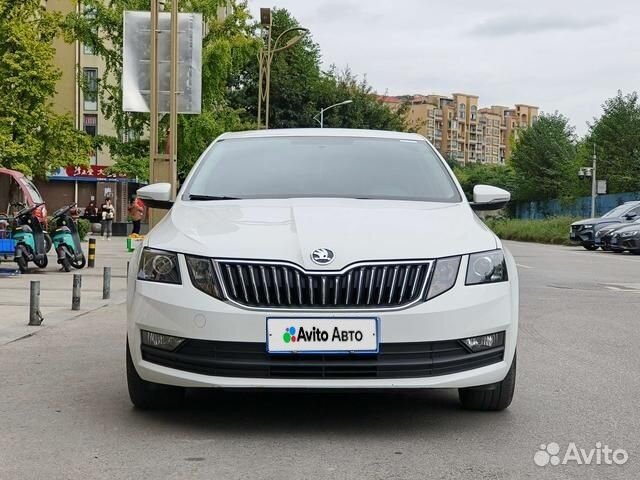 Skoda Octavia 1.4 AT, 2021, 18 000 км