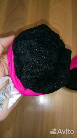 Шлемы, шапки, краги и пинетки на девочку