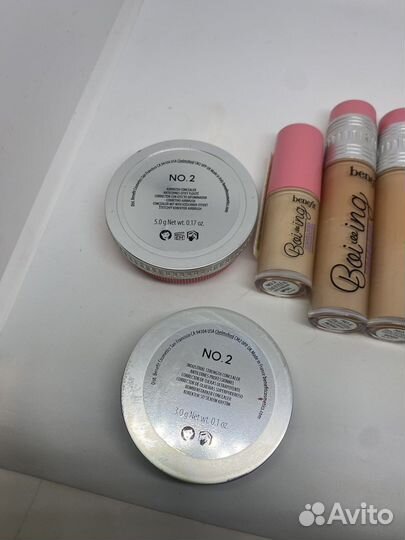 Benefit тональные крема, консилеры и тд