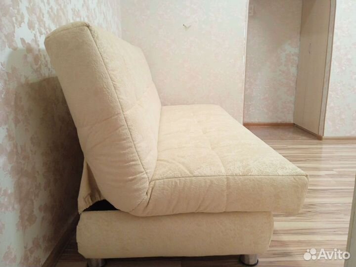 Диван