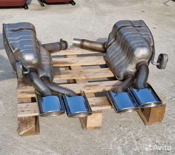 Задние банки выхлоп W219 CLS AMG