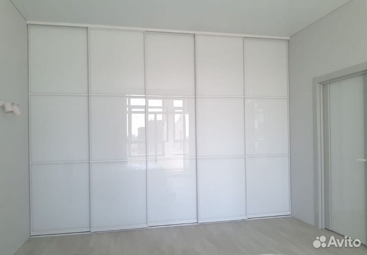 Угловой шкаф-купе на заказ