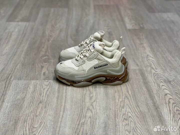 Кроссовки Balenciaga Triple-S Clear Sole Beige