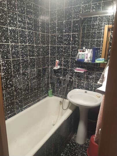 2-к. квартира, 44 м², 1/9 эт.