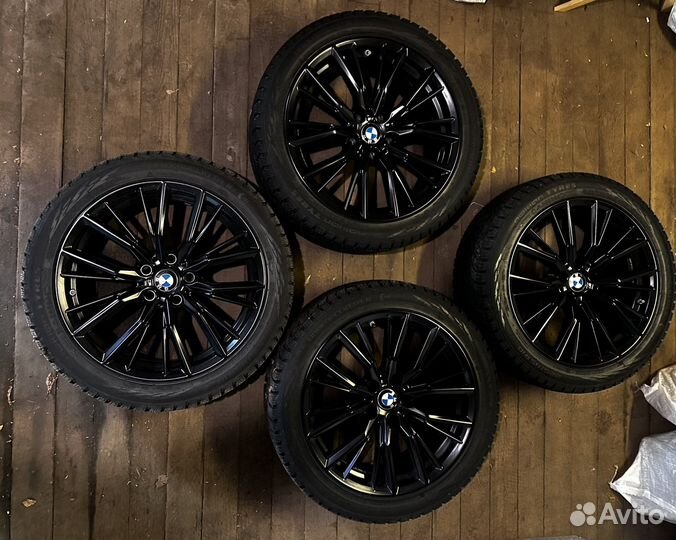 Double Spoke 796M Nokian Hakkapelitta R3 RFT