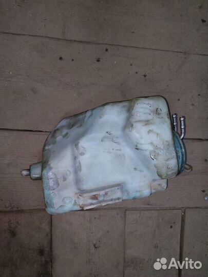 Бачок омывателя лобового стекла Mercedes W210