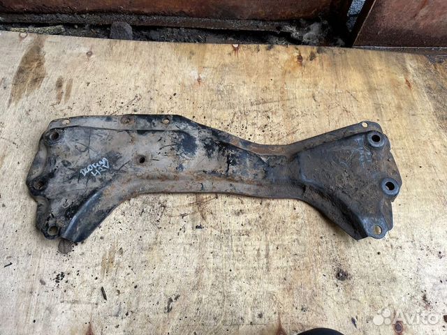 Хонда hr-v балка подмоторная