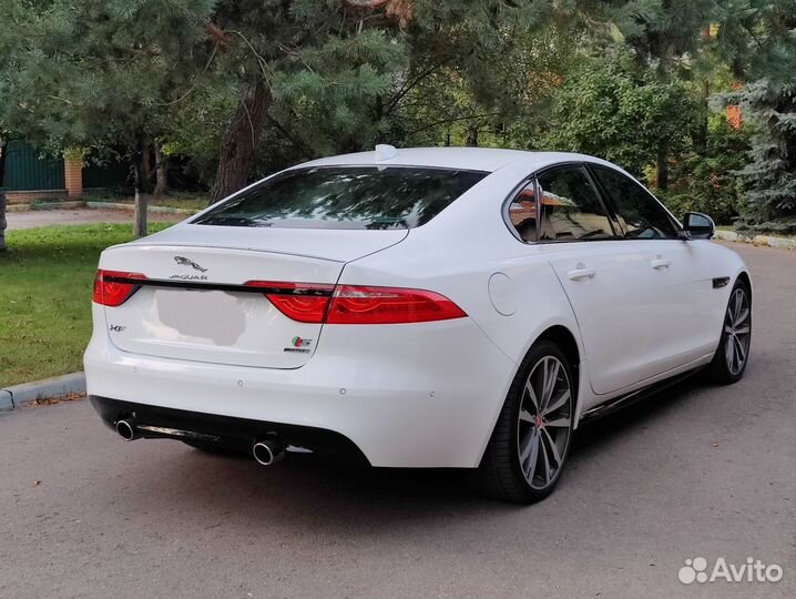 Jaguar XF, 2016