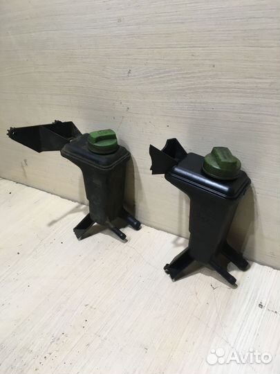 Бачок гидроусилителя гур VW Passat B5+