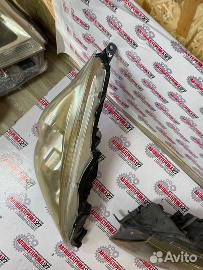 Фара правая Honda Stepwgn RG4 K24A 2006