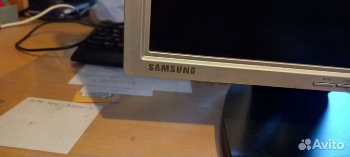 Монитор Samsung syncmaster