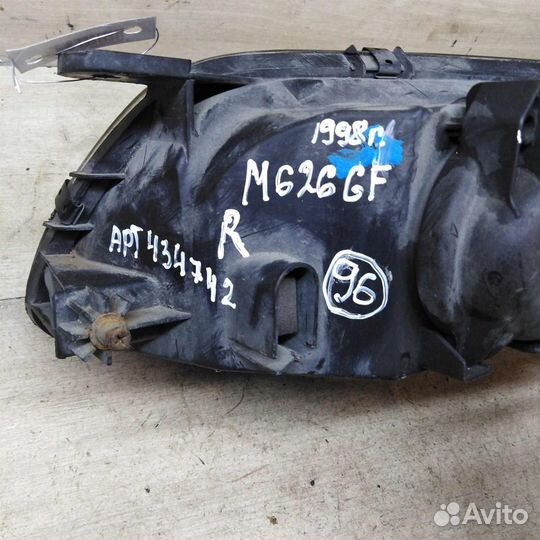 Фара правая Mazda 626