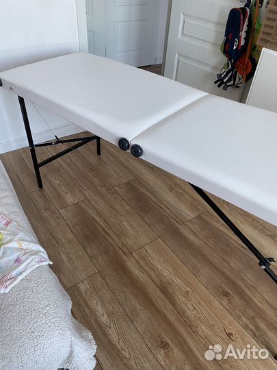 Косметологическая кушетка складная