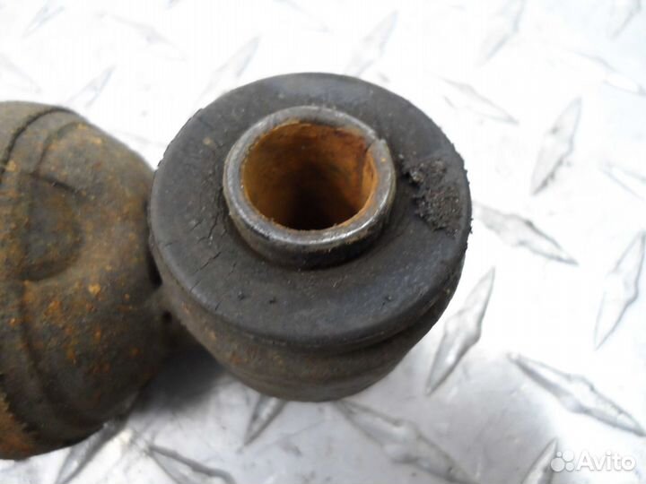 Амортизатор задний R Dodge Ram 3 1500