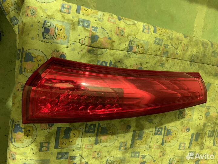 Фонарь задний левый верхний Kia Ceed универсал