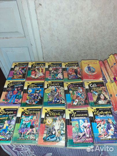 Детективы в мягком переплете