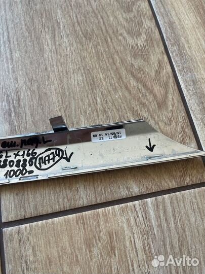 Накладка решетки радиатора левая Mercedes X166 Gl