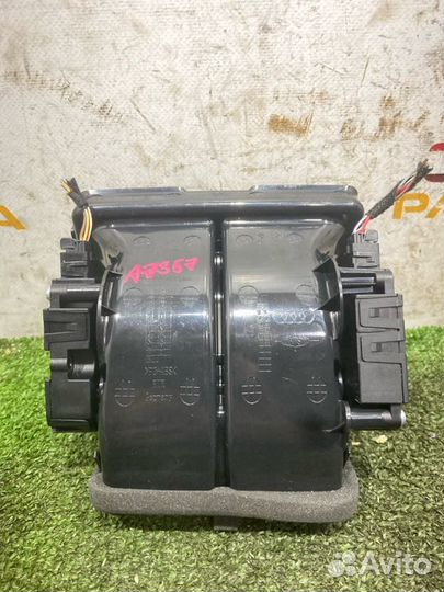 Воздуховод задний Audi A6 C7 CHJ 2013