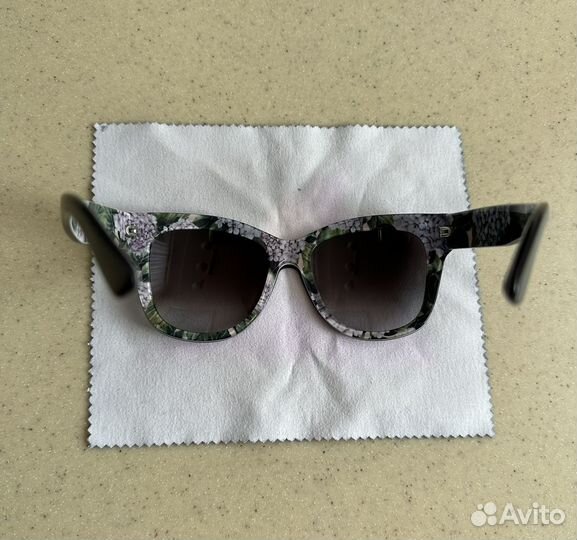 Солнцезащитные очки женские