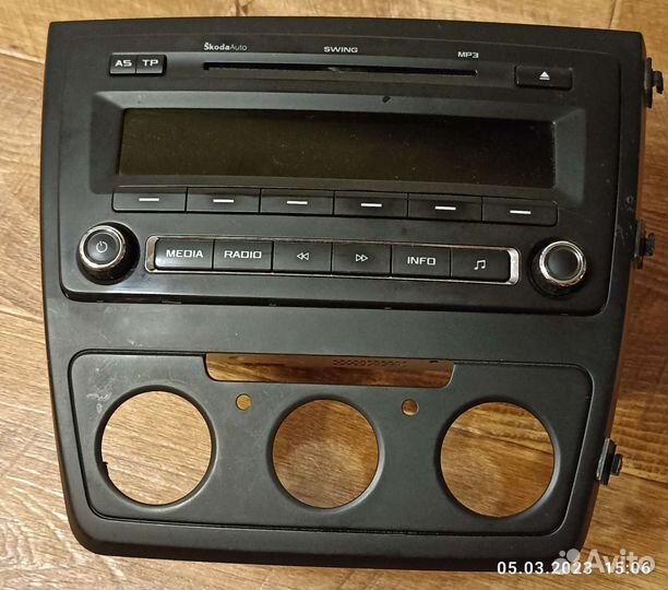 Магнитола штатная Шкода Ети