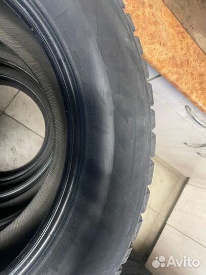 Bridgestone Blizzak DM-V2 255/60 R18