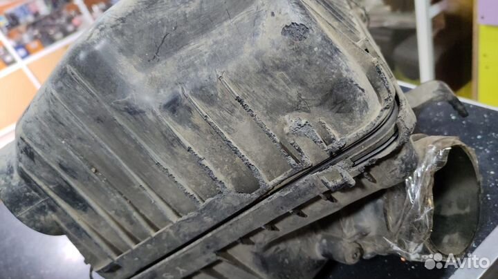 Корпус воздушного фильтра Chevrolet Epica